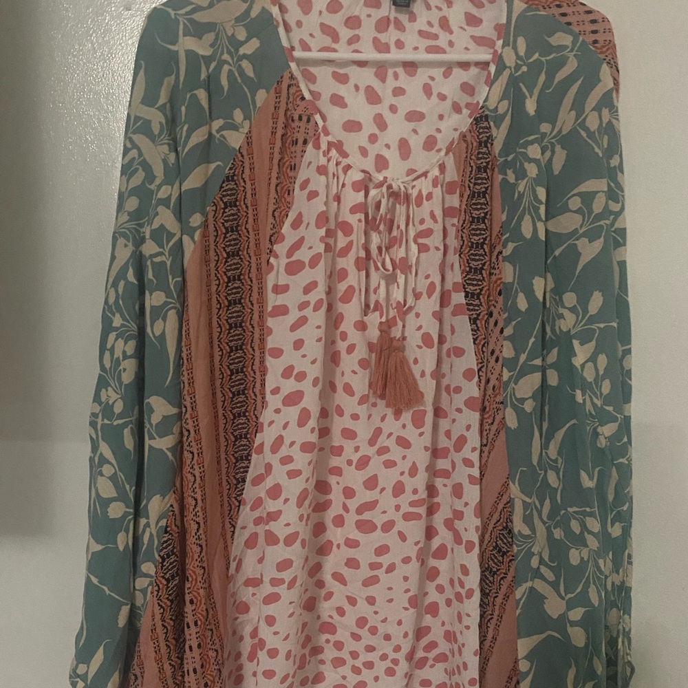 Gigio USA women blouse poncho style